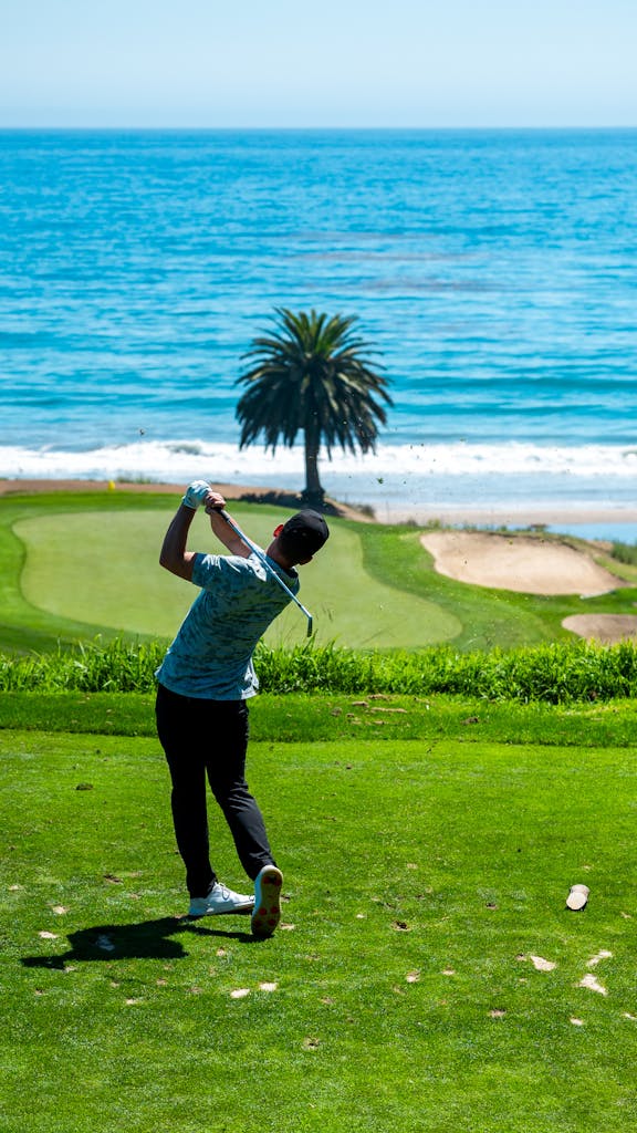 How to Use a Golf Driver: 9 Powerful Tips for Total Beginners 2 how to use a golf driver