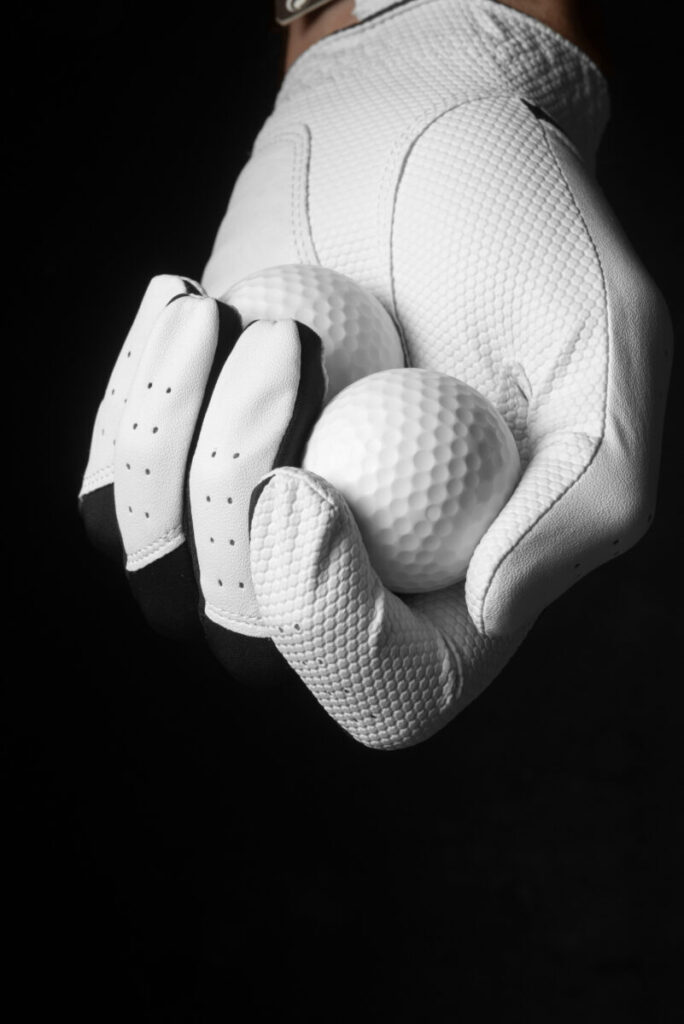 How To Choose the Perfect Golf Balls for Beginners: A Comprehensive Guide 2 perfect golf balls for beginner's