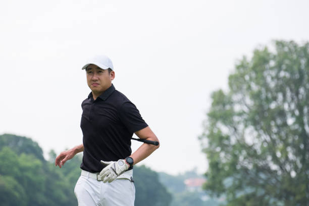 9 Easy Golf Warm-Up Routine for Beginners (Avoid Injuries & Hit Better) 3 golf warm-up